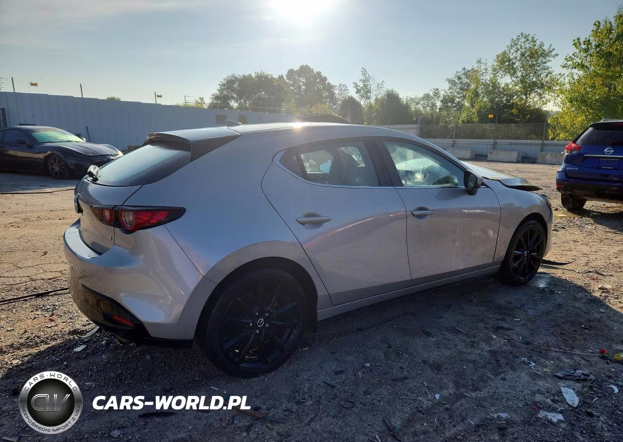 2022 Mazda 3 Premium VIN:JM1BPBML7N1512585 - 3