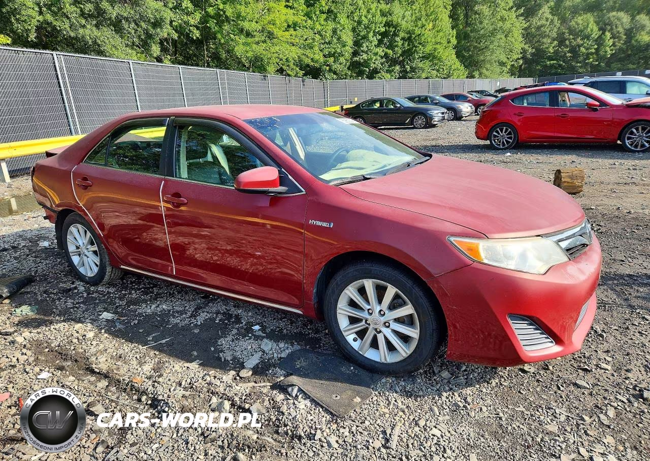 2014 Toyota Camry Hybrid Le VIN:4T1BD1FK3EU098528 - 4
