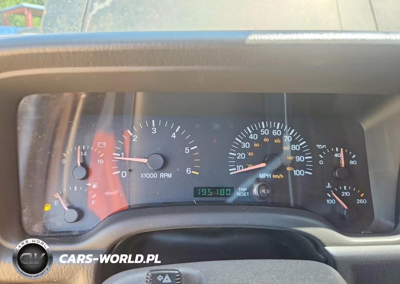 2001 Jeep Cherokee Sport VIN:1J4FF48S71L629299 - 9
