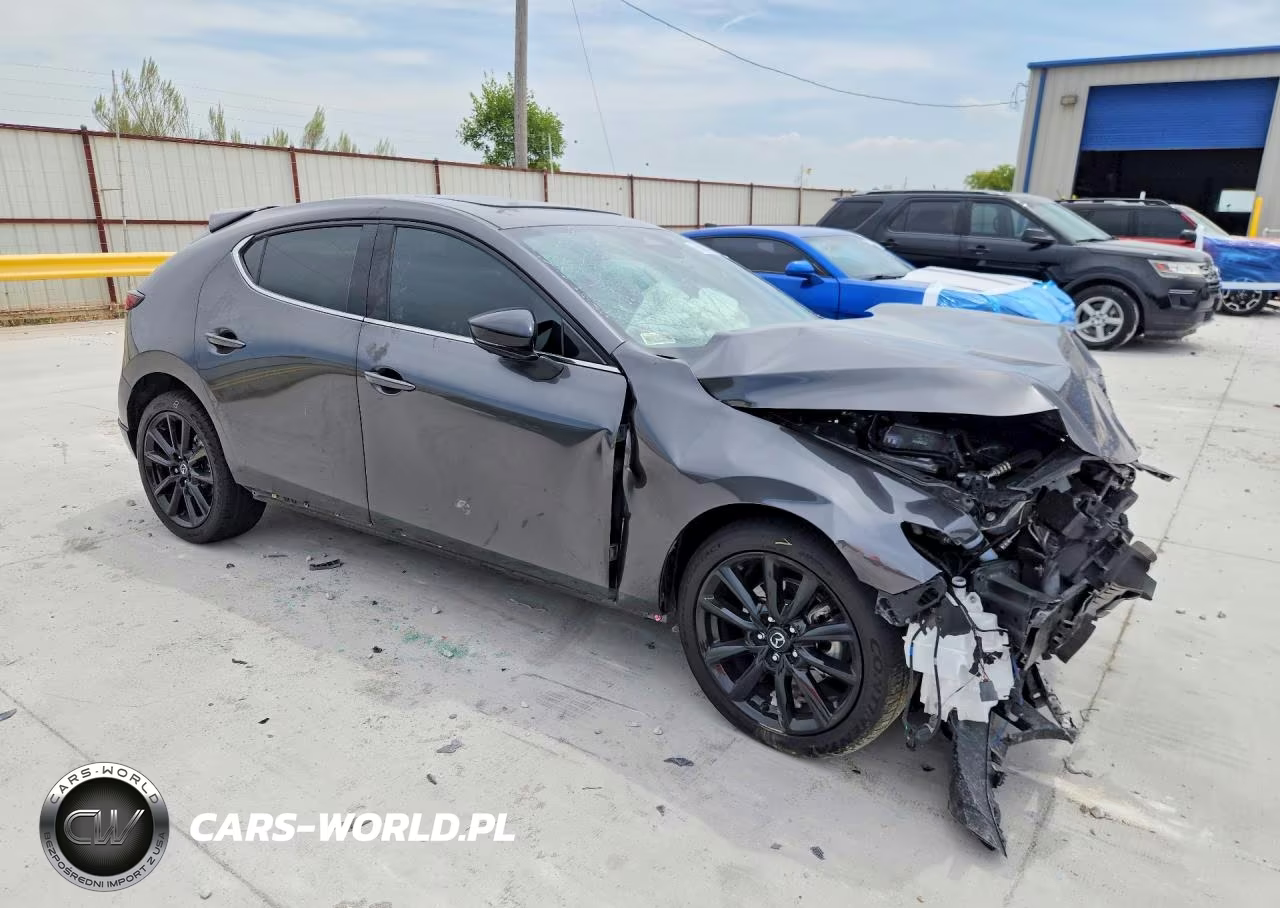 2025 Mazda 3 Premium Plus VIN:JM1BPBNY6S1788603 - 4