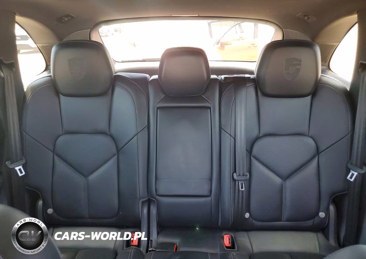 2014 Porsche Cayenne VIN:WP1AA2A25ELA90814 - 10