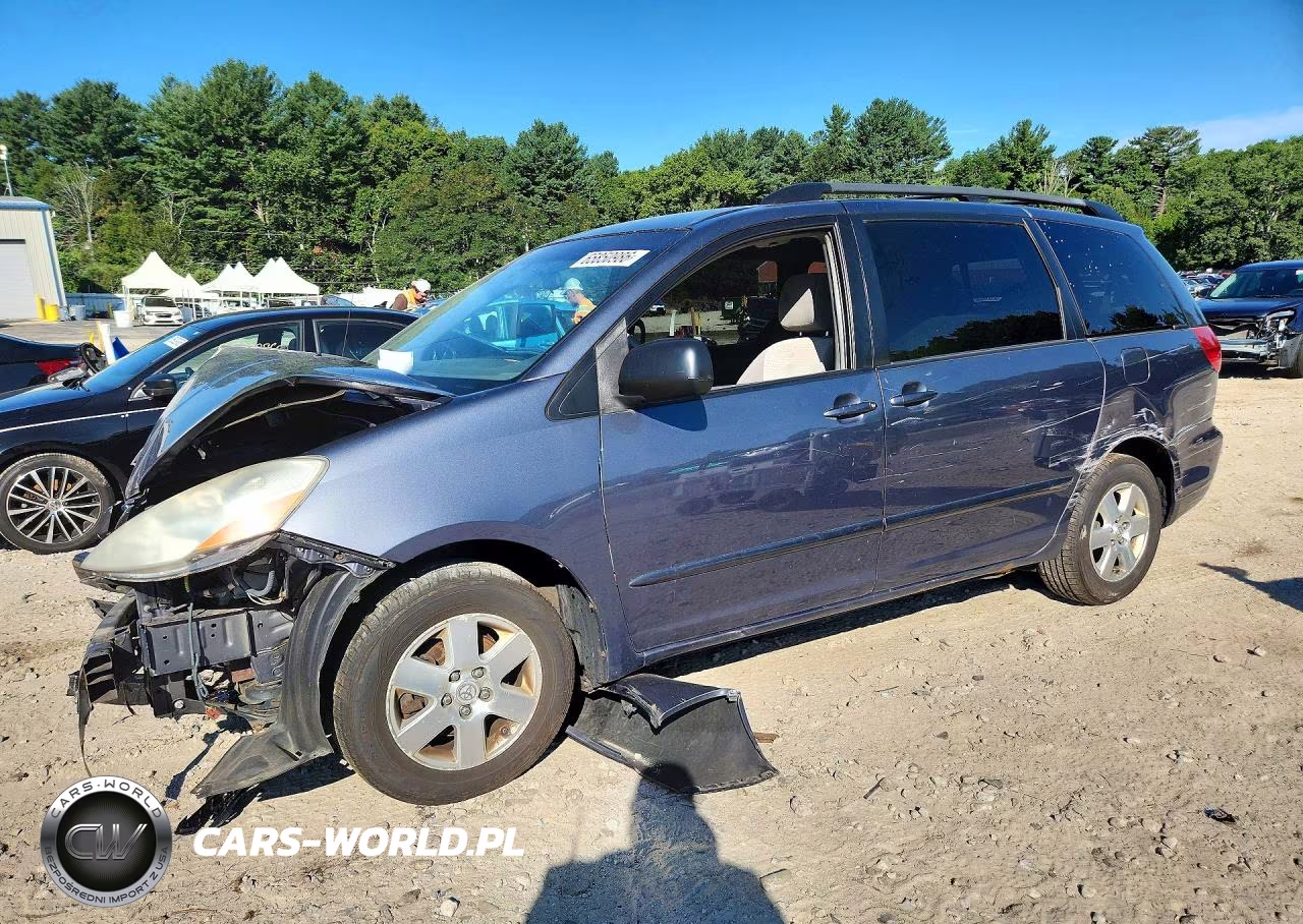 2009 Toyota Sienna Le 7-Passenger – zdjęcie 1 z 14