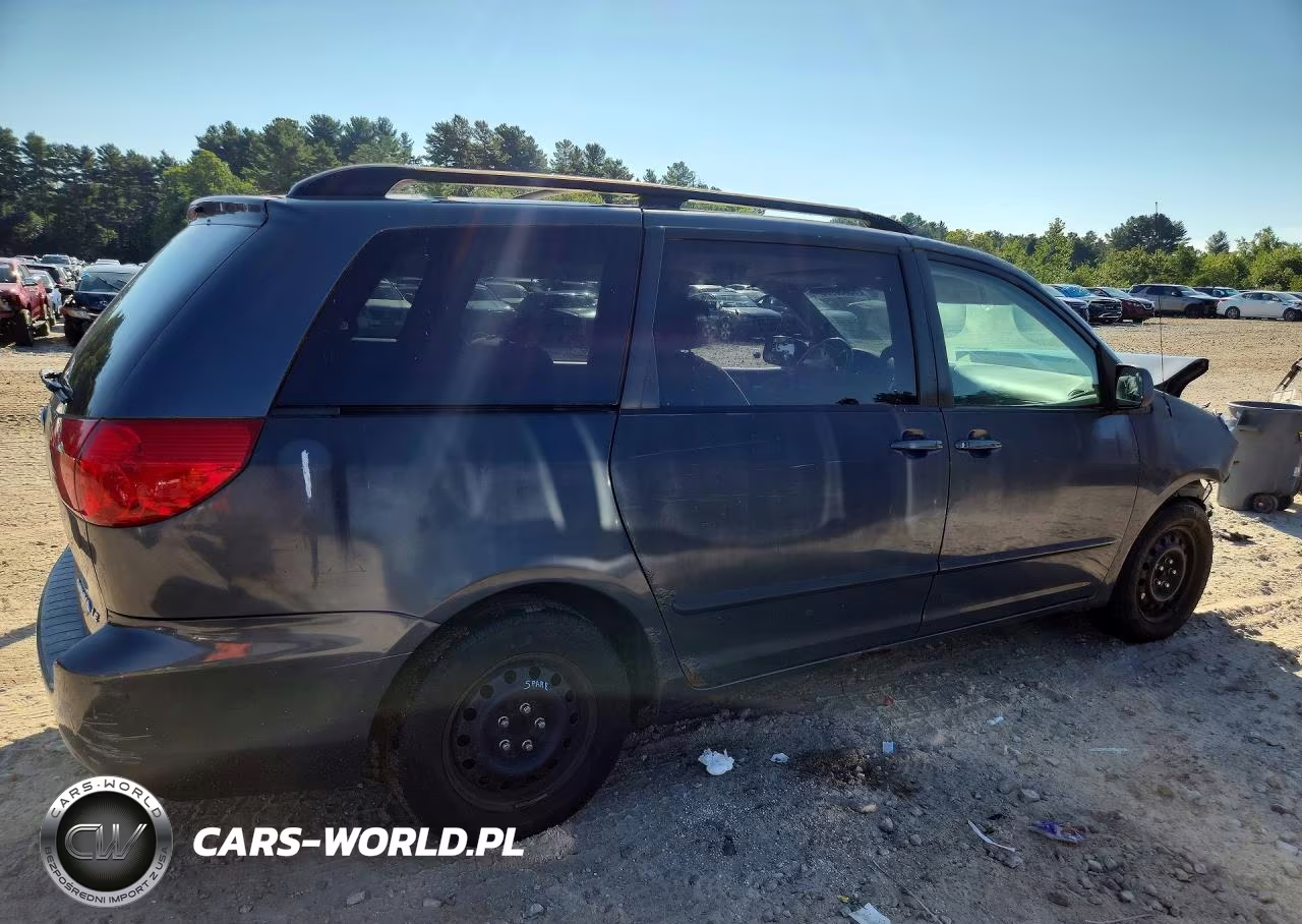 2009 Toyota Sienna Le 7-Passenger VIN:5TDZK23C39S226241 - 3