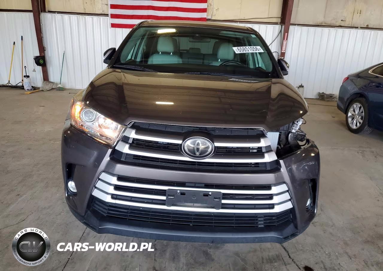 2019 Toyota Highlander Le Plus VIN:5TDBZRFH2KS935665 - 5