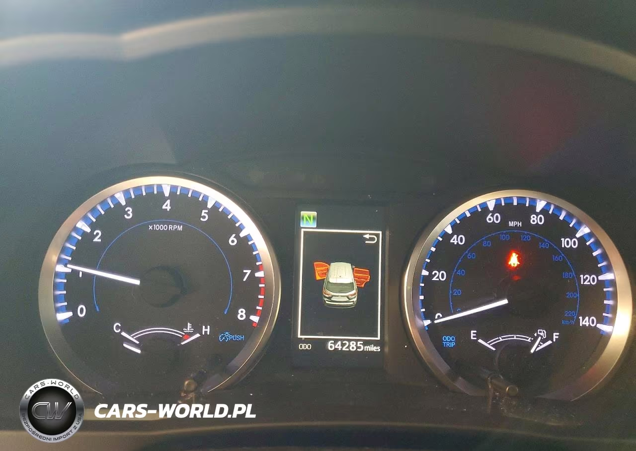 2019 Toyota Highlander Le Plus VIN:5TDBZRFH2KS935665 - 9