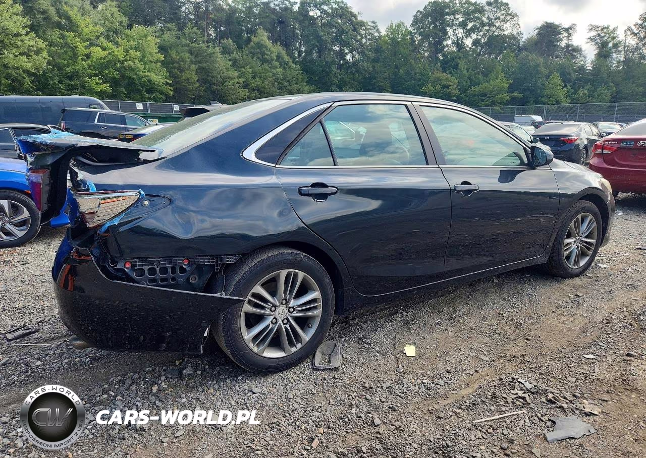 2015 Toyota Camry Se VIN:4T1BF1FK1FU096613 - 3