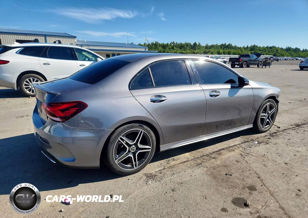 2019 Mercedes-Benz A 220 VIN:WDD3G4EB5KW002357 - 3