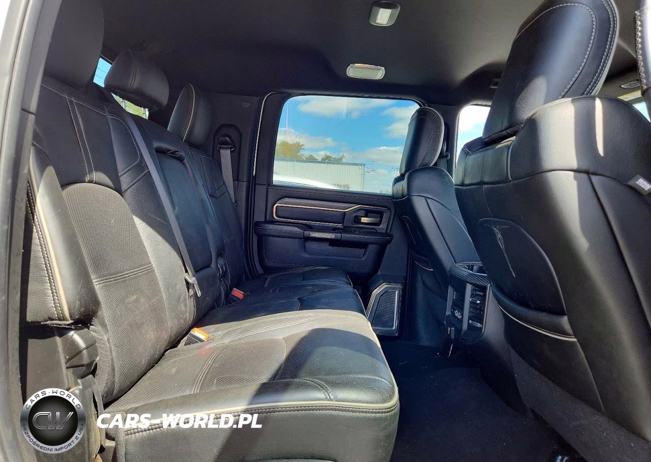 2021 Ram 2500 Limited 4X4 6'4 Box VIN:3C6UR5TL1MG703948 - 10