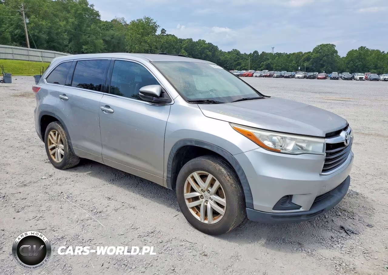 2015 Toyota Highlander Le VIN:5TDZARFH6FS016246 - 4