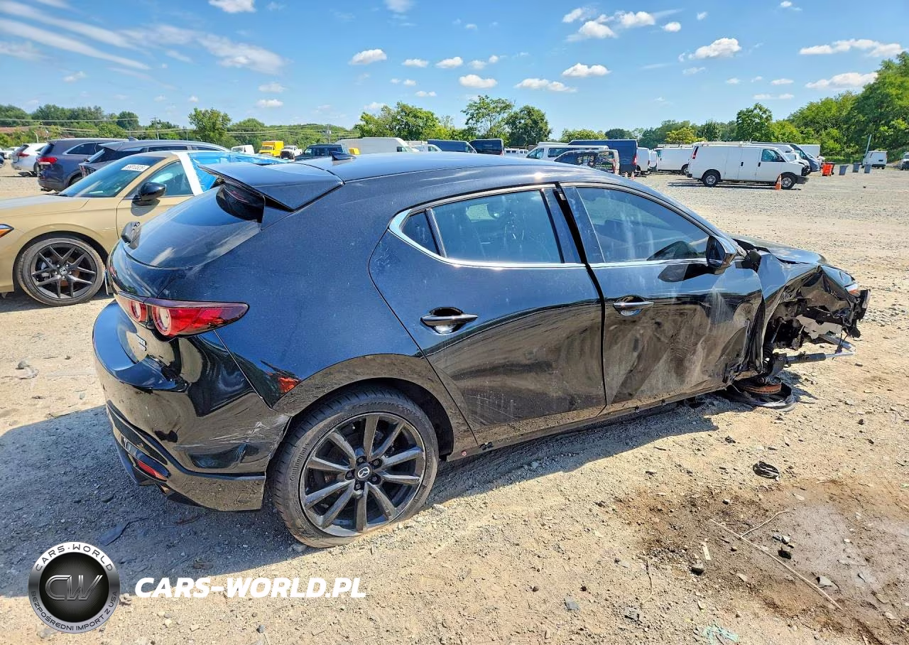 2023 Mazda 3 Premium Plus VIN:JM1BPBNY1P1603641 - 3