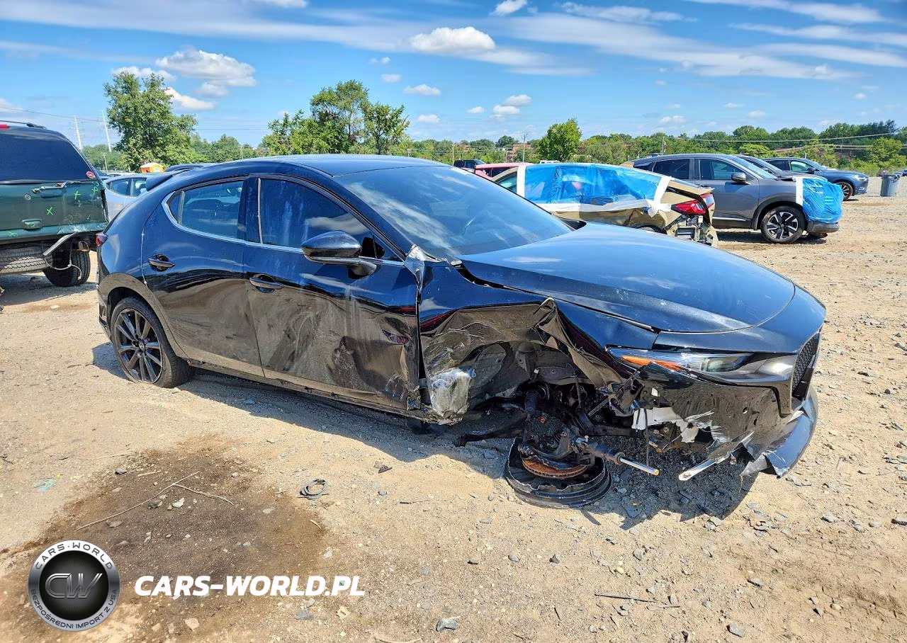 2023 Mazda 3 Premium Plus VIN:JM1BPBNY1P1603641 - 4