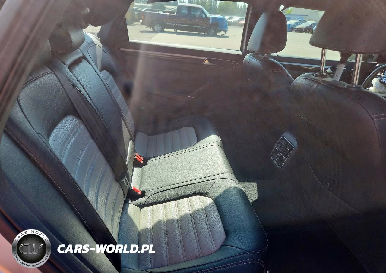 2018 Volkswagen Passat Gt VIN:1VWJM7A39JC050533 - 10