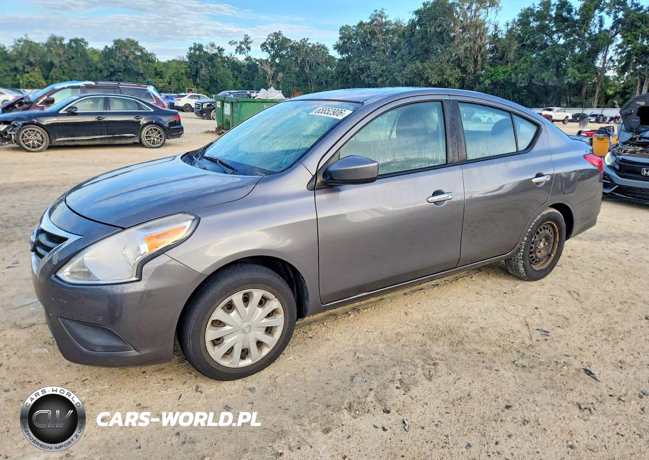 2017 Nissan Versa 1.6 Sv – zdjęcie 1 z 12