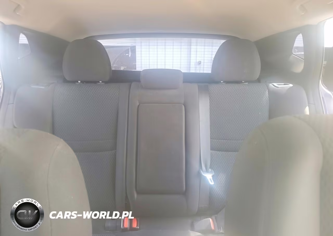 2020 Nissan Rogue Sport S VIN:JN1BJ1CV2LW251643 - 10