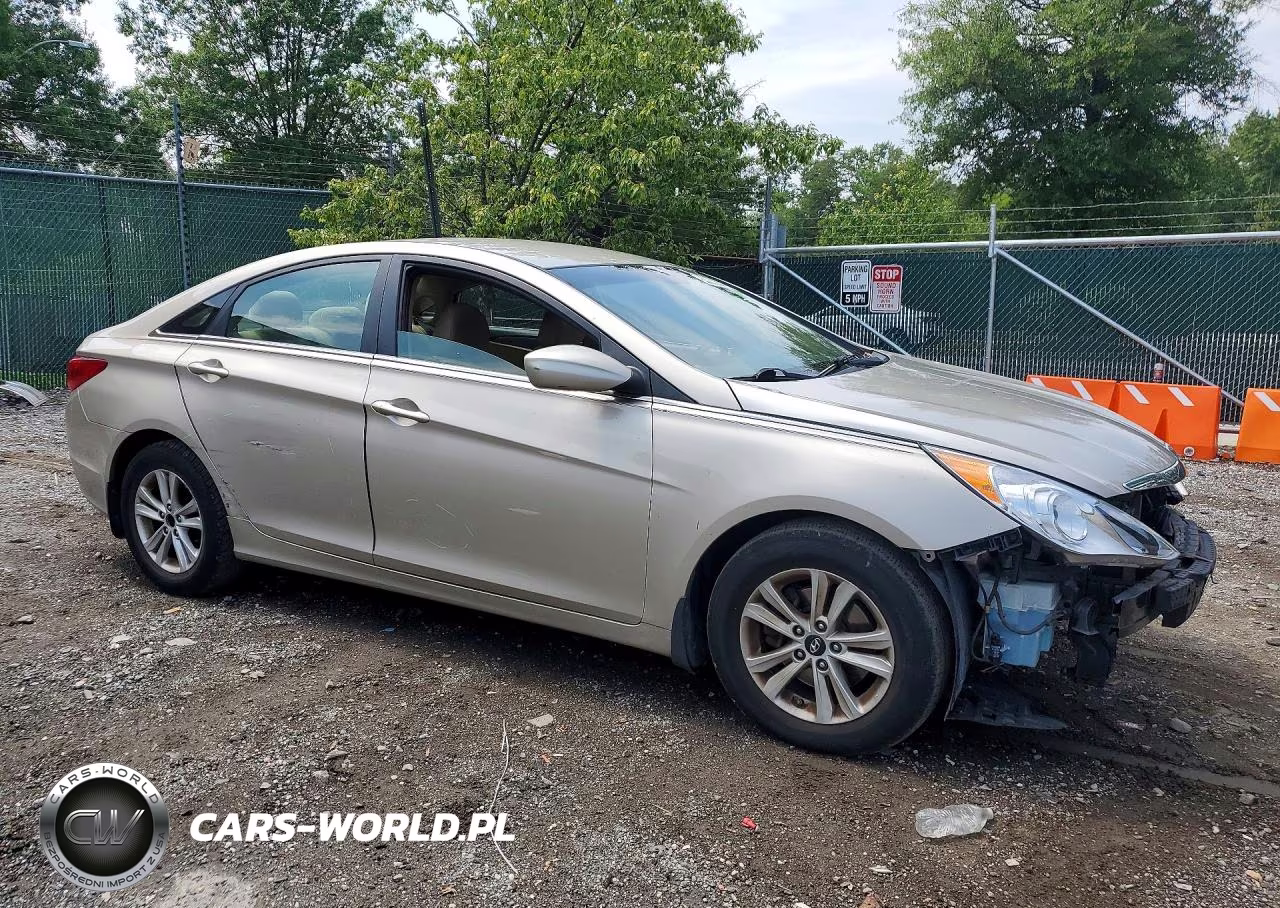 2011 Hyundai Sonata Gls VIN:5NPEB4AC4BH188401 - 4