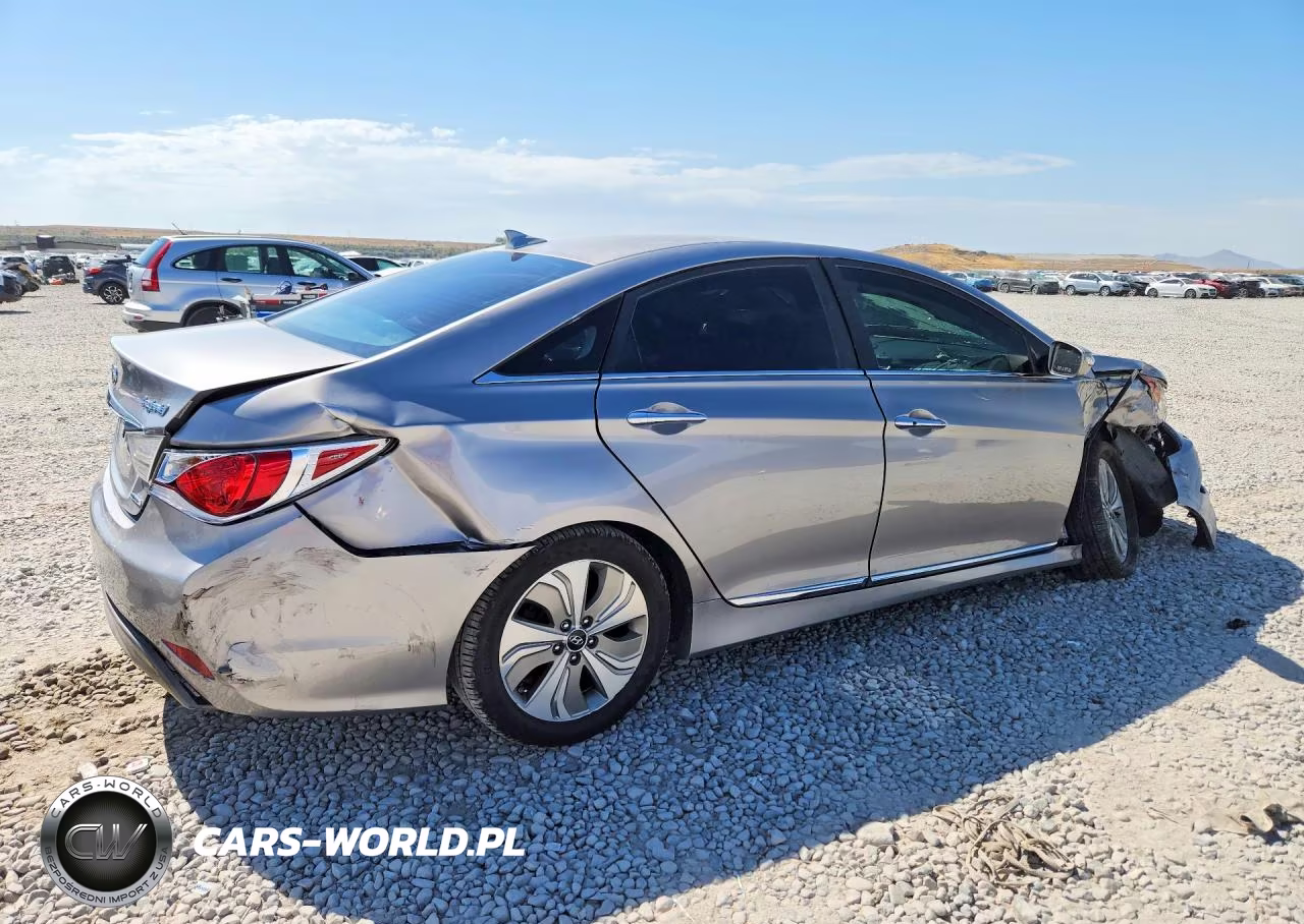 2013 Hyundai Sonata Hybrid VIN:KMHEC4A46DA101061 - 3
