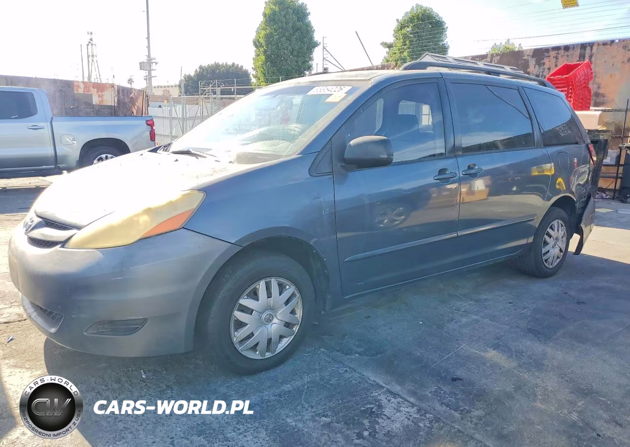 2006 Toyota Sienna Ce 8 Passenger