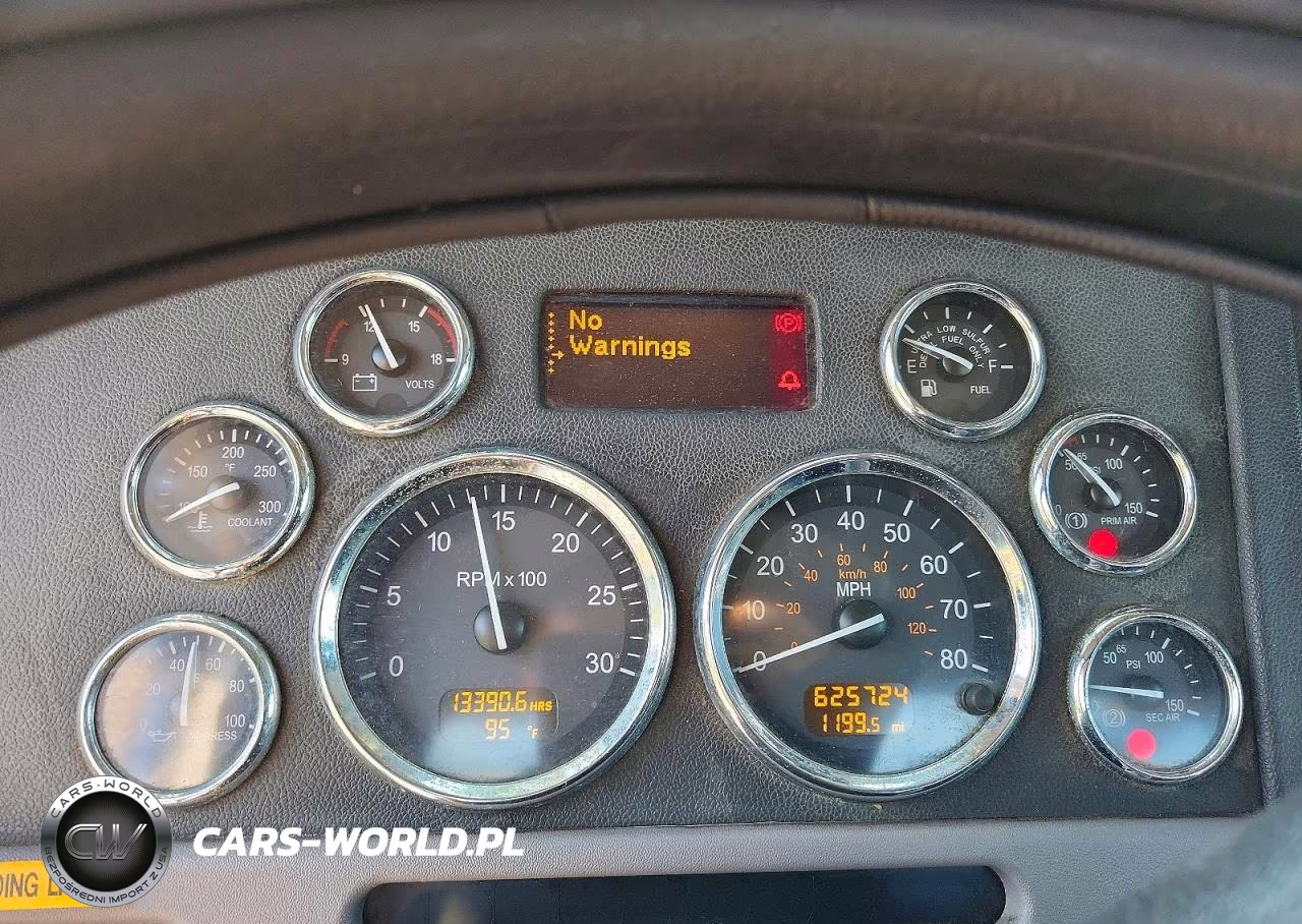 2012 Peterbilt 365 - Semi Truck VIN:1NPSL79X4CD153348 - 9