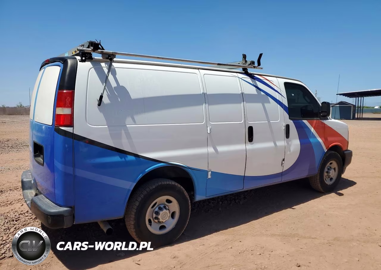 2017 Chevrolet Express G2500 VIN:1GCWGAFF5H1295805 - 3