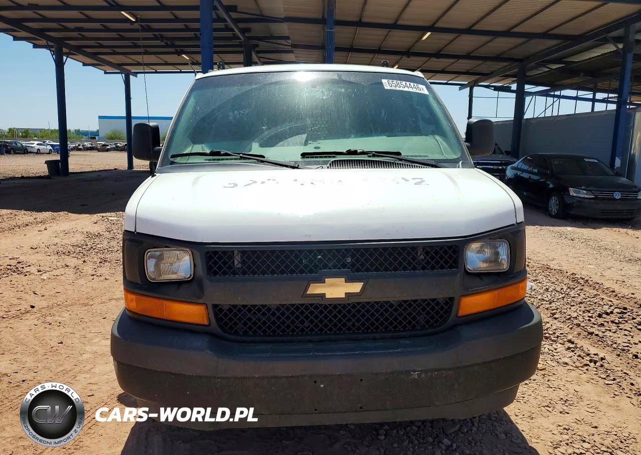 2017 Chevrolet Express G2500 VIN:1GCWGAFF5H1295805 - 5