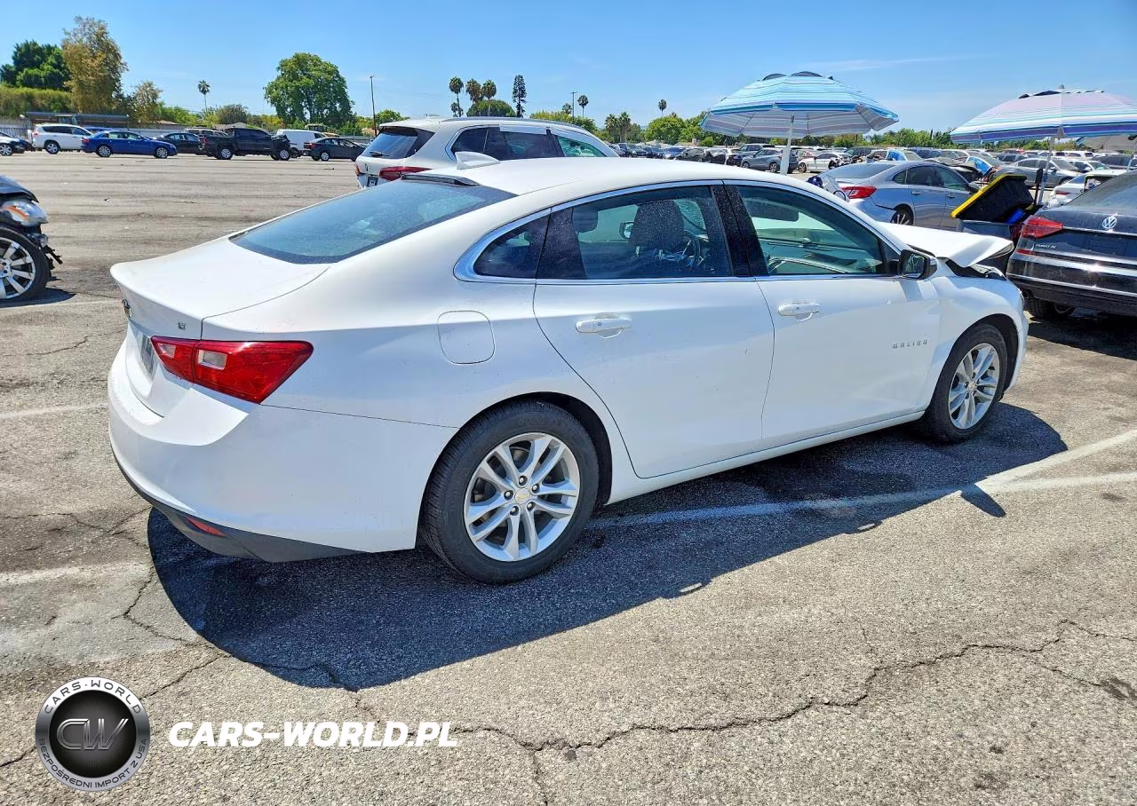 2018 Chevrolet Malibu Lt VIN:1G1ZD5ST1JF174764 - 3