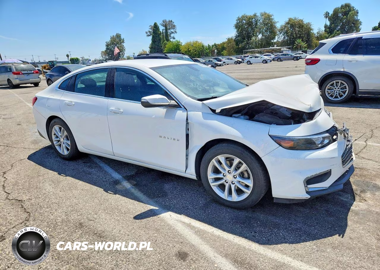 2018 Chevrolet Malibu Lt VIN:1G1ZD5ST1JF174764 - 4