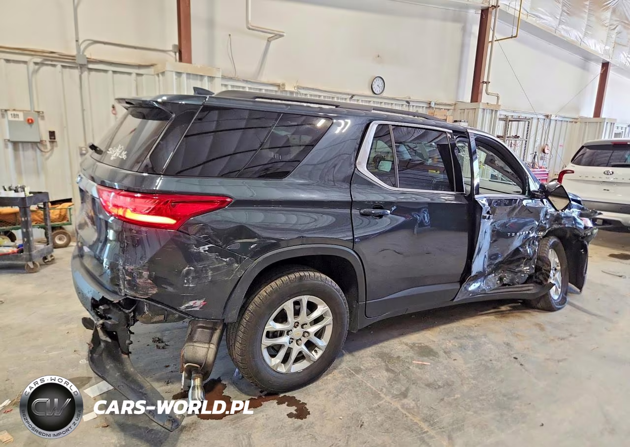 2019 Chevrolet Traverse Lt VIN:1GNERGKW0KJ144299 - 3