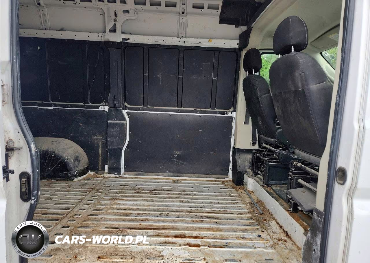 2019 Ram Promaster 1500 Delivery Van VIN:3C6TRVBG6KE553036 - 11