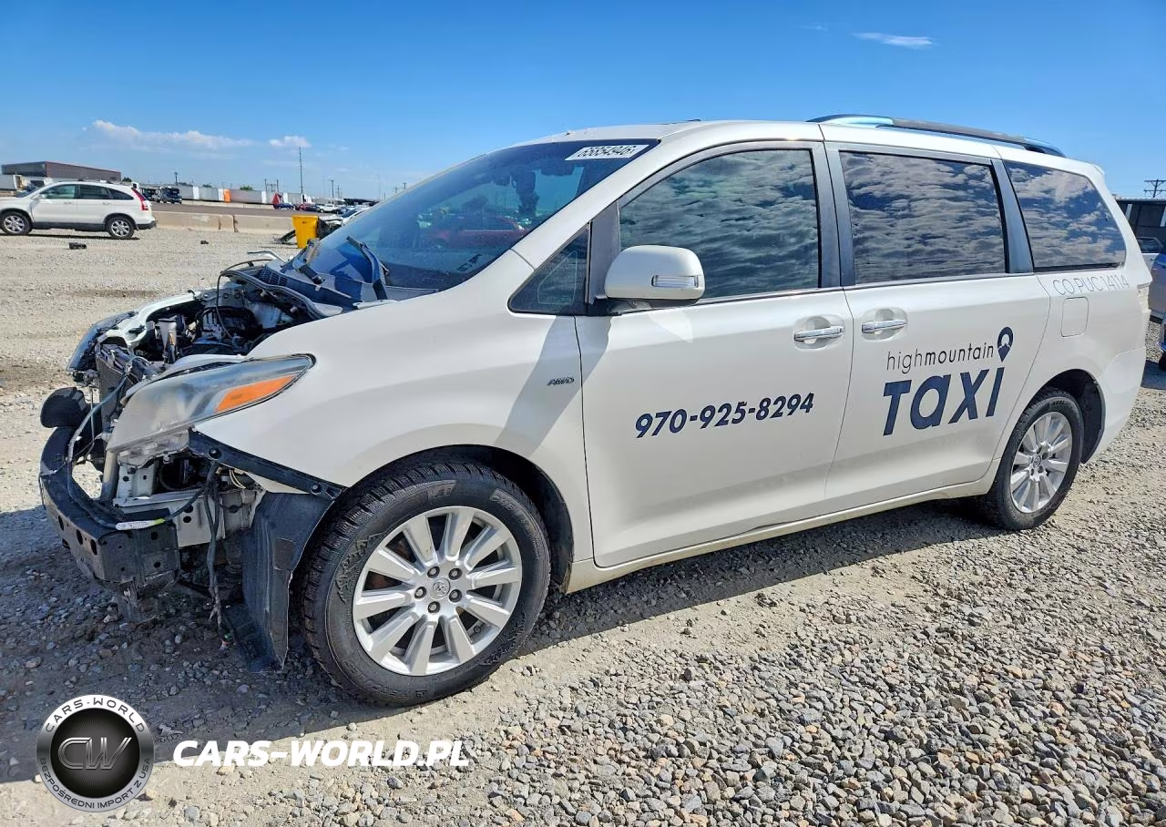 2017 Toyota Sienna Limited Premium 7-Passenger