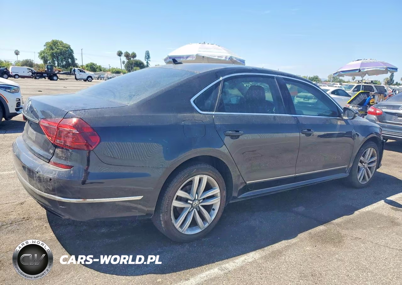 2017 Volkswagen Passat Se VIN:1VWHM7A34HC064395 - 3