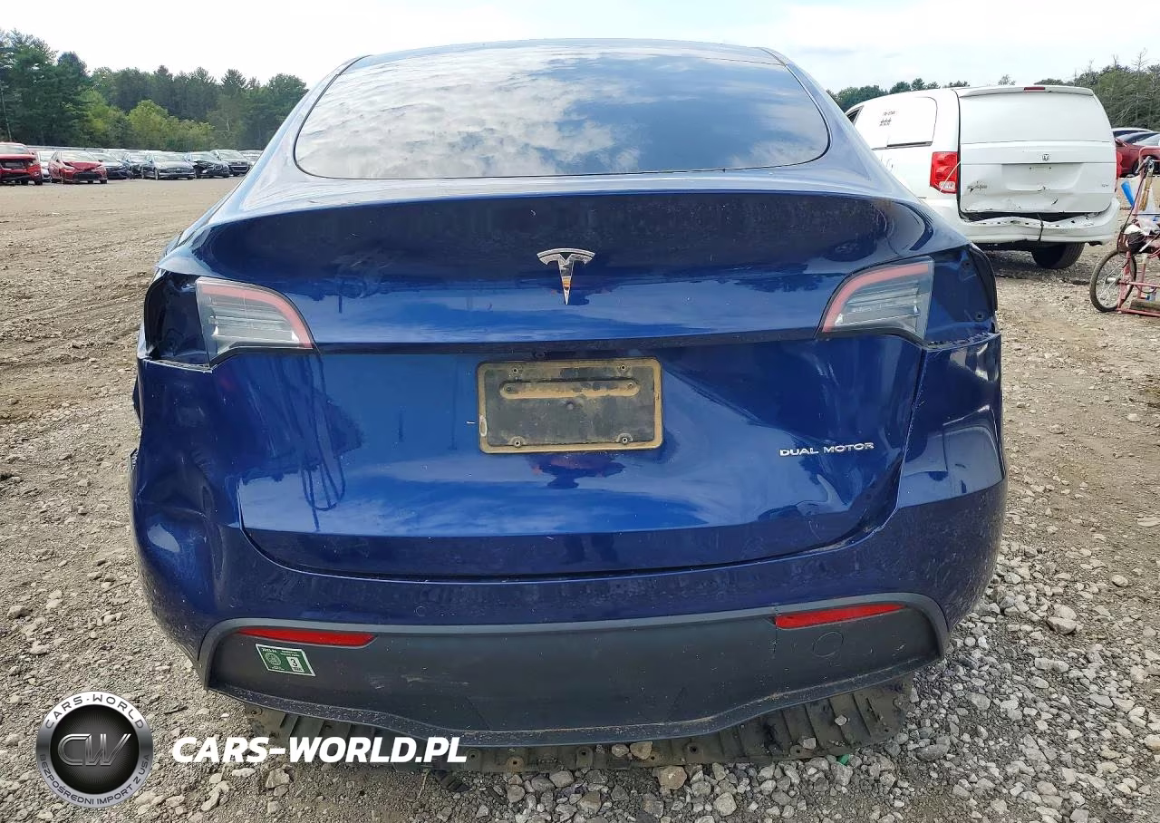 2022 Tesla Model Y VIN:7SAYGDEE4NF458310 - 6
