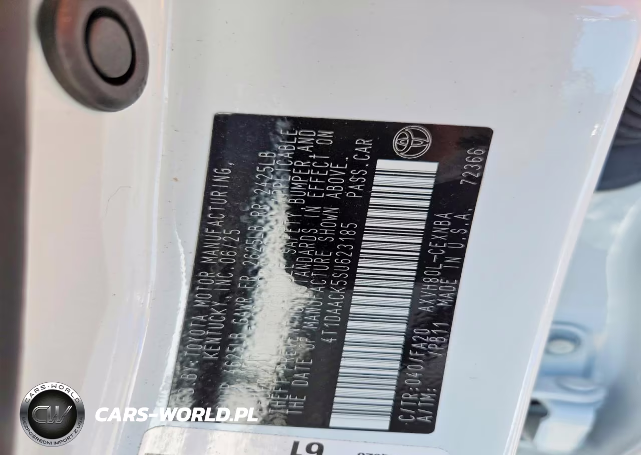 2025 Toyota Camry Le VIN:4T1DAACK5SU623185 - 12
