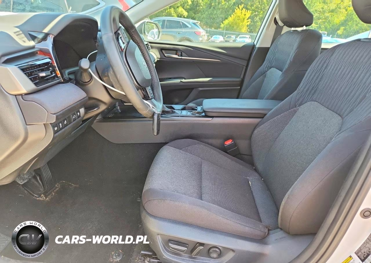 2025 Toyota Camry Le VIN:4T1DAACK5SU623185 - 7