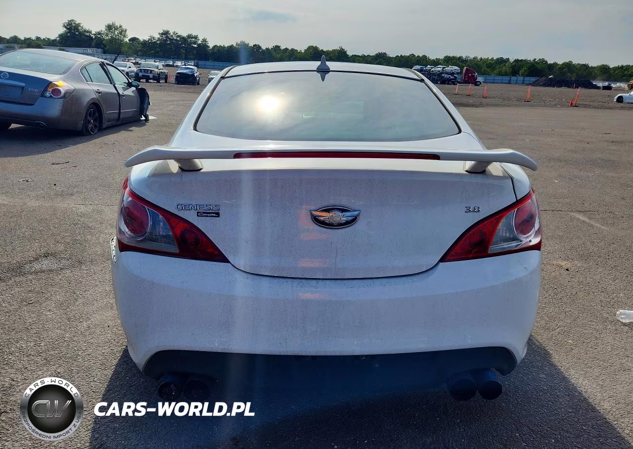 2012 Hyundai Genesis Coupe 3.8 Track VIN:KMHHU6KH1CU079362 - 6