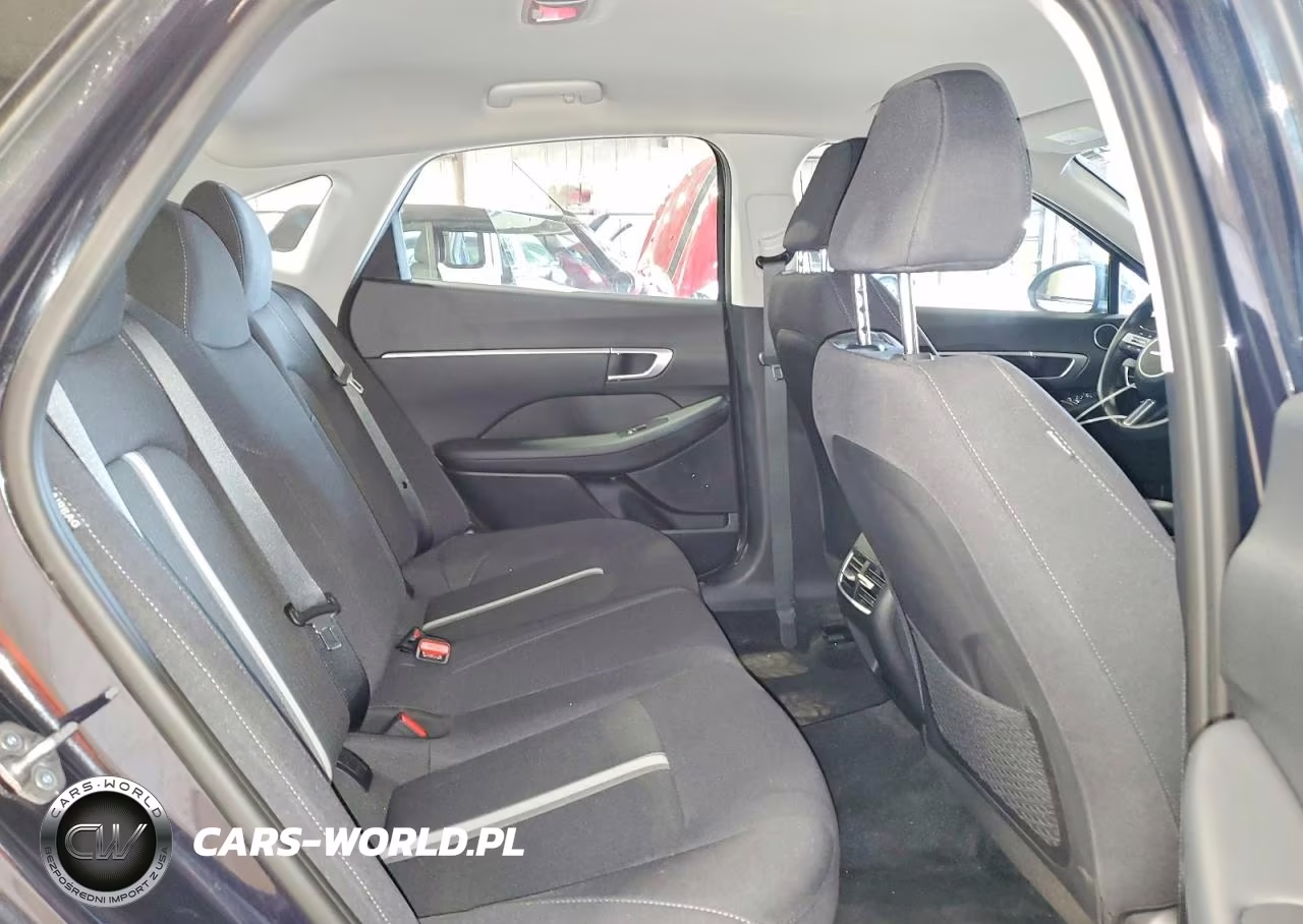 2026 Hyundai Sonata Hybrid Blue VIN:KMHL24JJ4TA160138 - 10