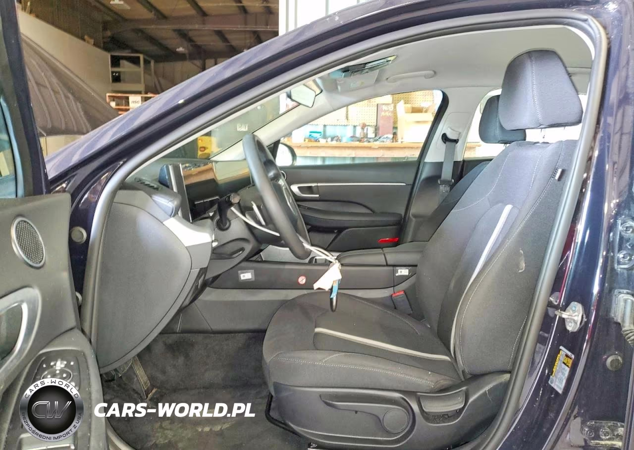 2026 Hyundai Sonata Hybrid Blue VIN:KMHL24JJ4TA160138 - 7