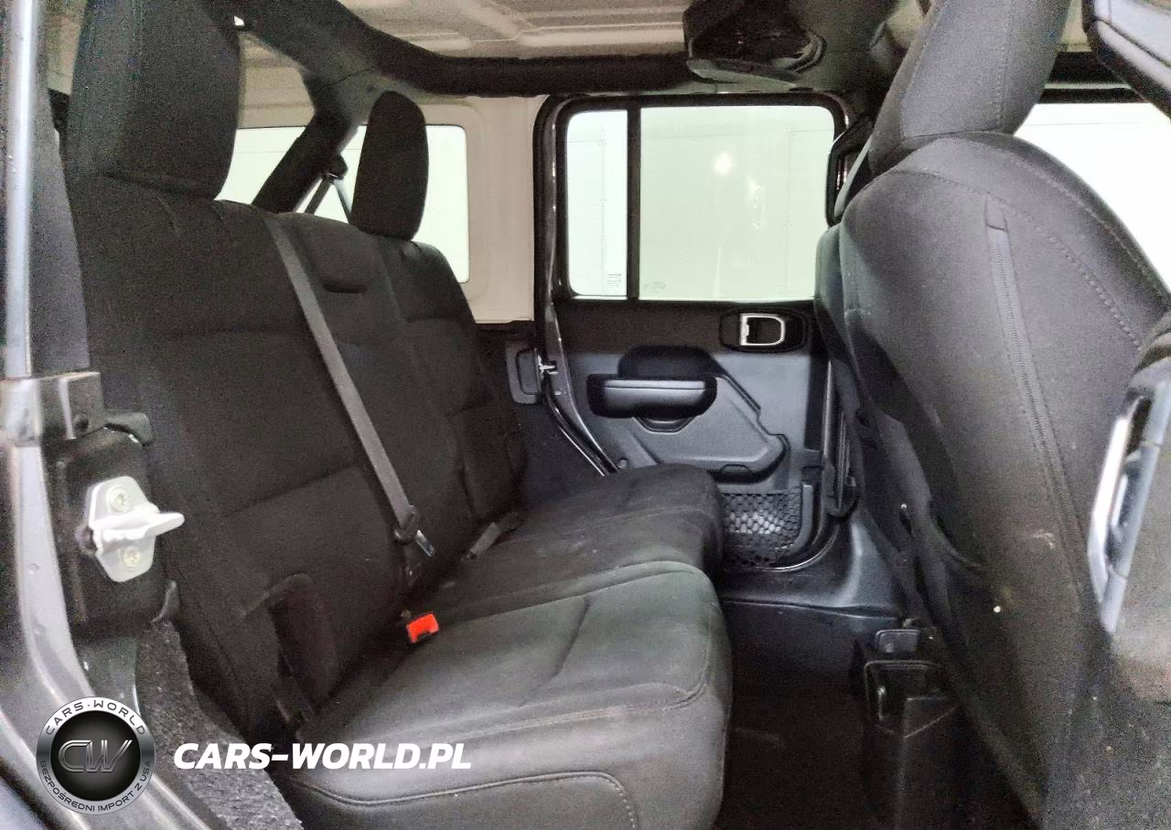 2018 Jeep Wrangler Unlimited Sport VIN:1C4HJXDG7JW117721 - 11