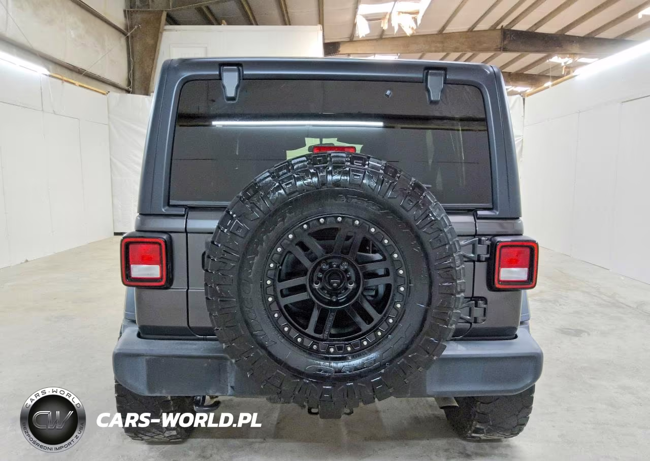 2018 Jeep Wrangler Unlimited Sport VIN:1C4HJXDG7JW117721 - 6