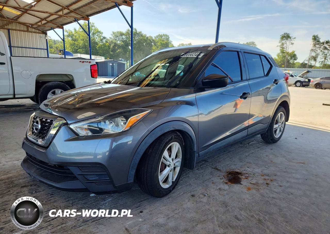 2018 Nissan Kicks S