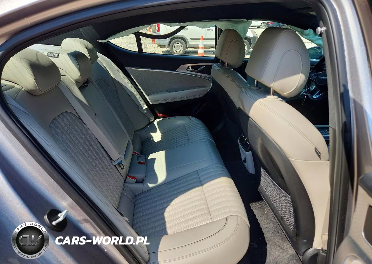 2022 Genesis G70 3.3T Standard VIN:KMTG54TE2NU093748 - 10