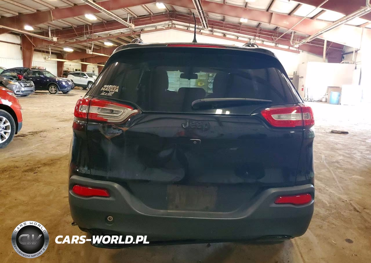 2018 Jeep Cherokee Latitude VIN:1C4PJLCB3JD538521 - 6