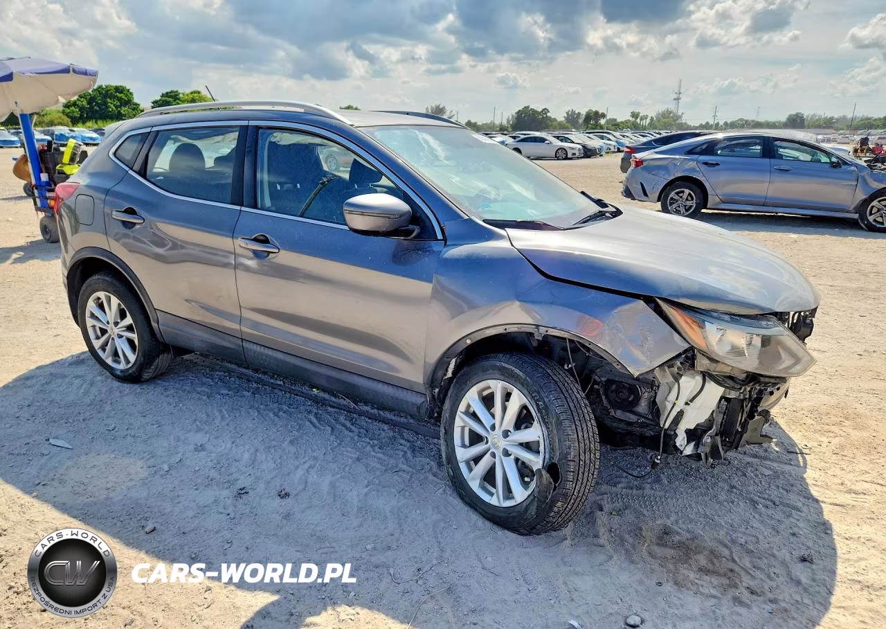 2018 Nissan Rogue Sport Sv VIN:JN1BJ1CP9JW160352 - 4