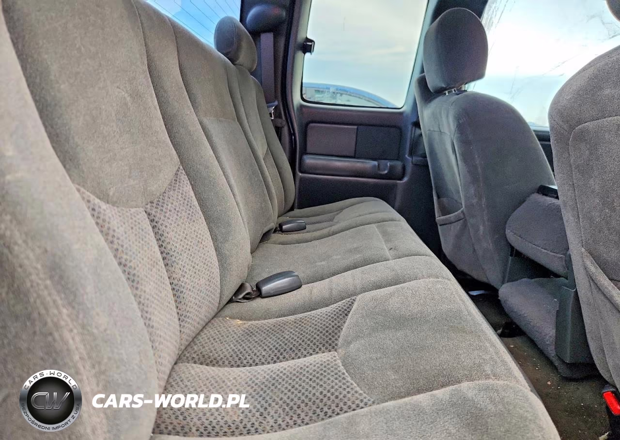 2004 Chevrolet Silverado C1500 VIN:2GCEC19V241158108 - 10