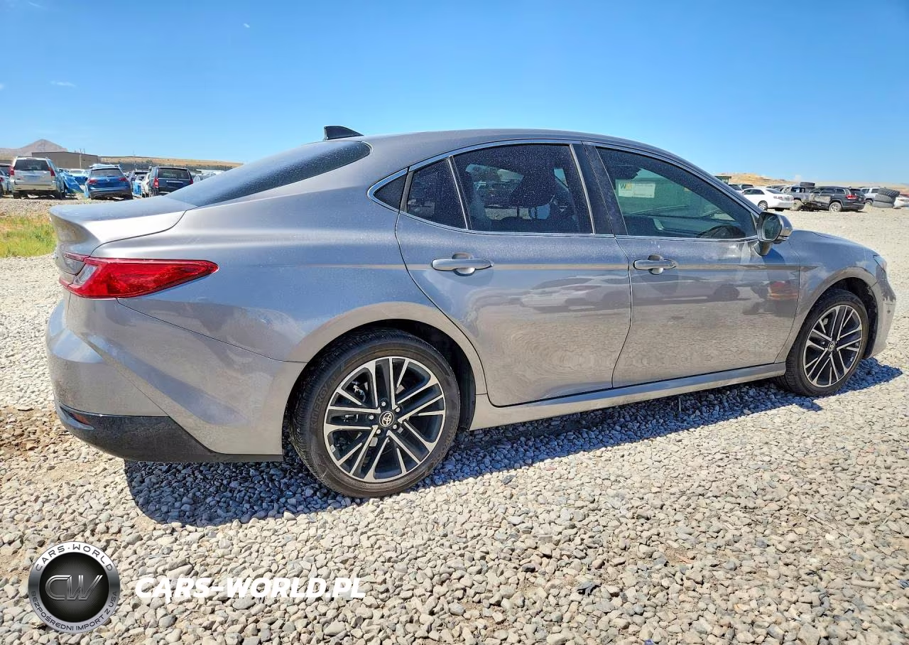 2025 Toyota Camry Xle VIN:4T1DBADK9SU517057 - 3