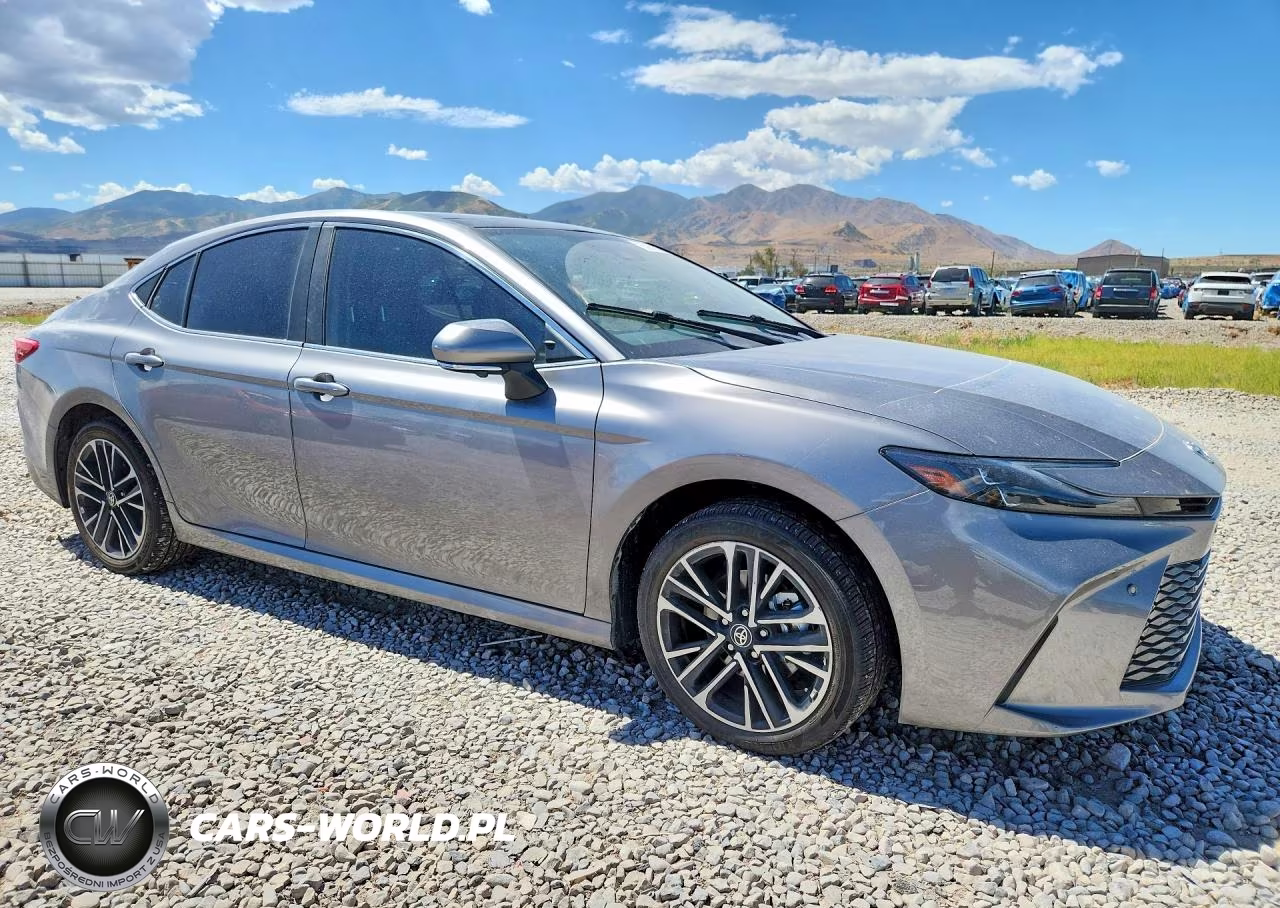 2025 Toyota Camry Xle VIN:4T1DBADK9SU517057 - 4