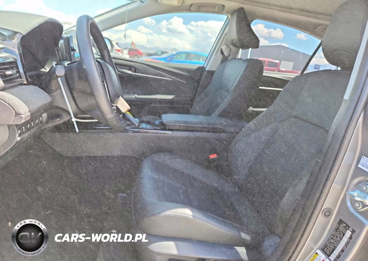 2025 Toyota Camry Xle VIN:4T1DBADK9SU517057 - 7