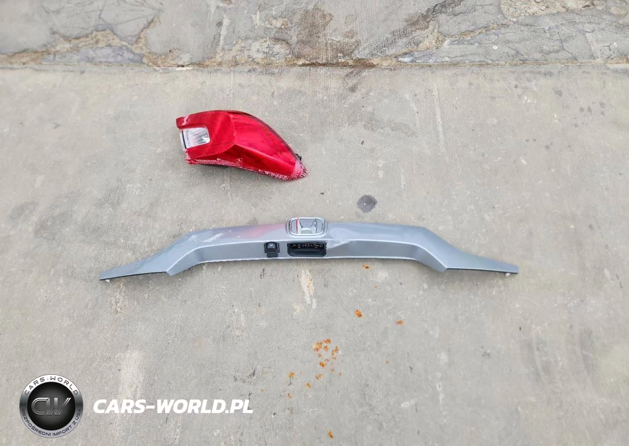 2019 Honda Accord Sport VIN:1HGCV1F35KA138329 - 12