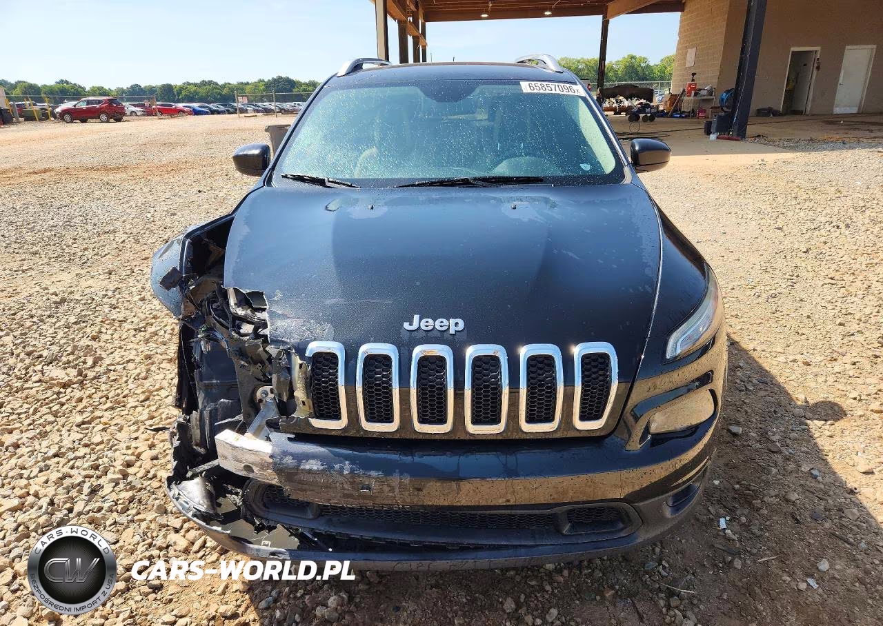 2016 Jeep Cherokee Latitude VIN:1C4PJLCB9GW230671 - 5