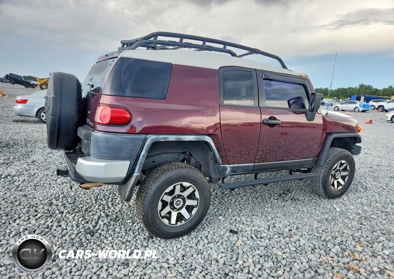 2007 Toyota Fj Cruiser Base VIN:JTEZU11F370018356 - 3