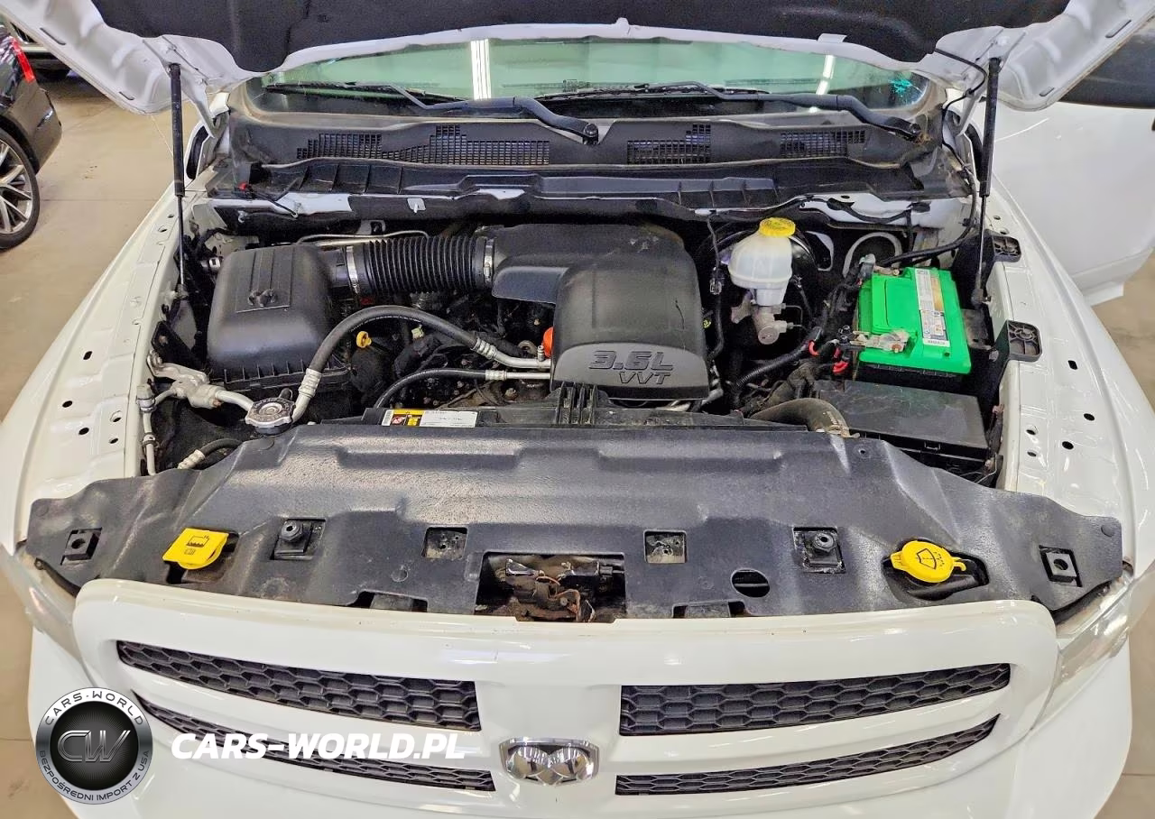 2018 Ram 1500 St VIN:1C6RR7FG3JS215315 - 11
